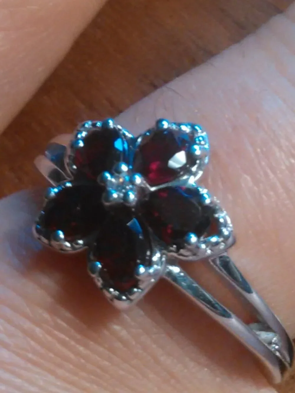 Premium Anthill Garnet and Moissanite Rhodium over Sterling Silver Ring (Size 7)